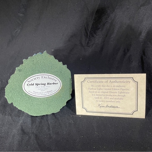 Harbour Lights, Cold Spring Harbor lighthouse - Picture 9 of 9